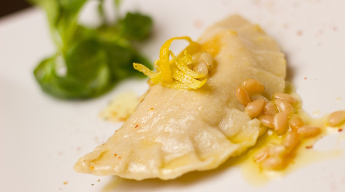 Gefüllte Pasta Sorten - die beliebtesten Arten neben Tortellini, Ravioli und Co. gefüllte pasta sorten